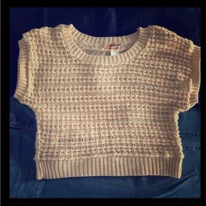 Mudd Loose Knit cropped sweater